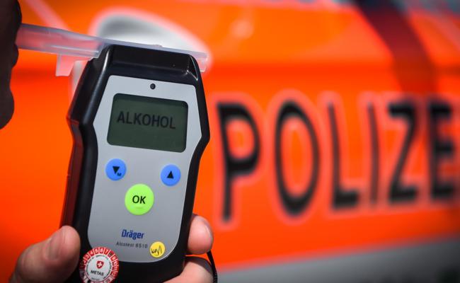 Betrunken Auto gestreift