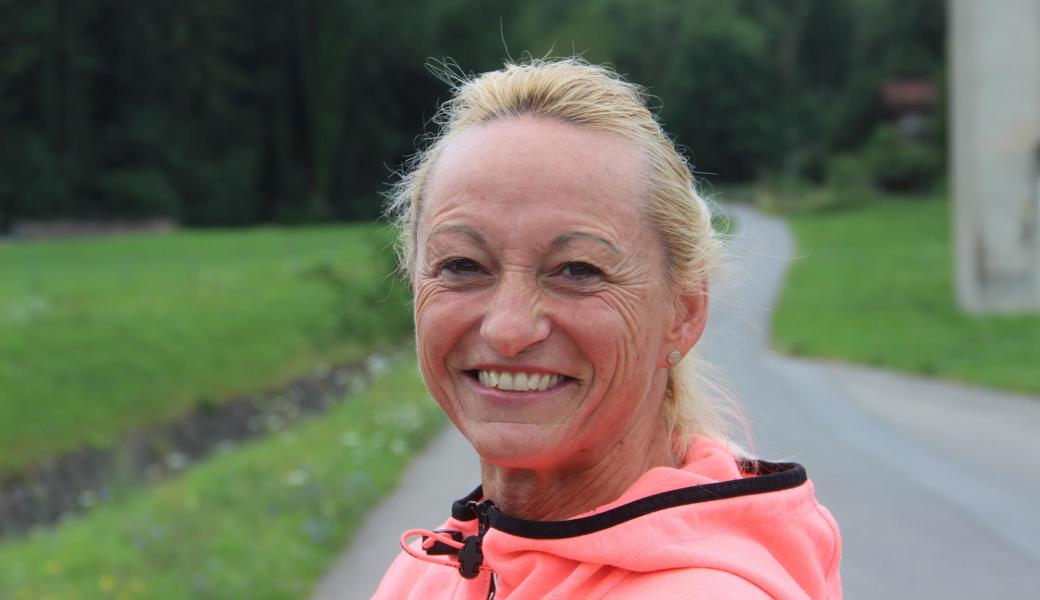 Sandra Hermann denkt praktisch immer an die grosse Überschwemmung, wenn sie den Bach entlang joggt.