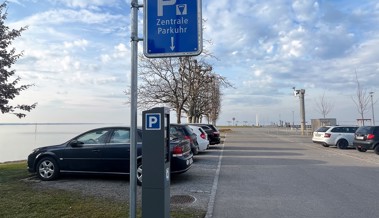 Parkuhr auf der Hafenmole in Staad ist in Betrieb