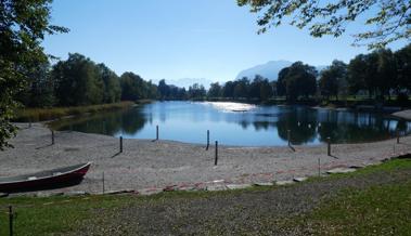 Der Baggersee wird kleiner und kleiner