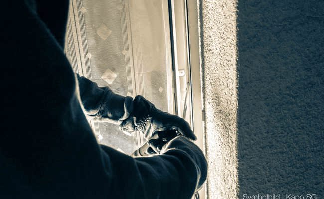 Einbrecher nehmen Schmuck für über 10'000 Franken aus Einfamilienhaus mit