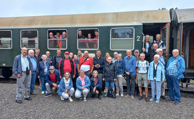 Auf historischen Pfaden: Team des Festungsmuseums Heldsberg auf Erkundungstour