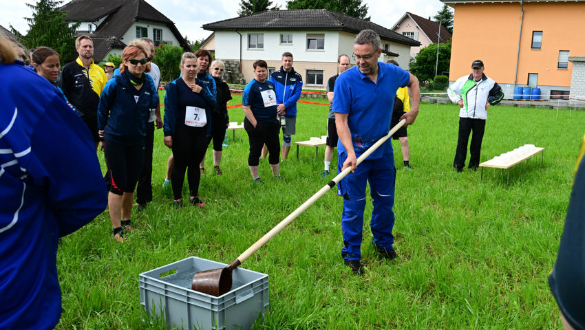 Als Highlight mit Bezug zur Region gab es einen Ribelparcours mit Geräten für den Maisanbau.