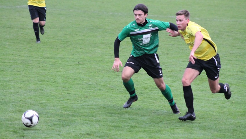 Ramon Braunwalder (links) erzielte bei Heidens 5:2 gegen Rebstein II zwei Tore. Ramon Braunwalder (links) erzielte bei Heidens 5:2 gegen Rebstein II zwei Tore.