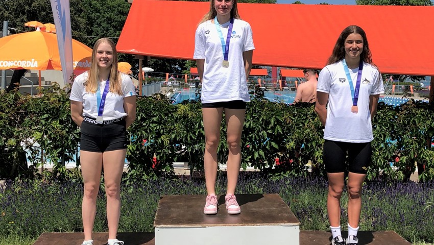 Janine Schelling mit der Medaille der Regionalmeisterin. Janine Schelling mit der Medaille der Regionalmeisterin.