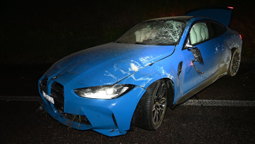 Am Auto entstand Totalschaden. Am Auto entstand Totalschaden.