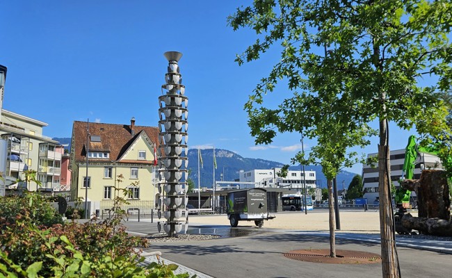 Schaufeln stehen still, Diepoldsauer Brunnen spart Wasser: «A bitz meh Bewegig dörft si», sagt Erbauer Kuspi
