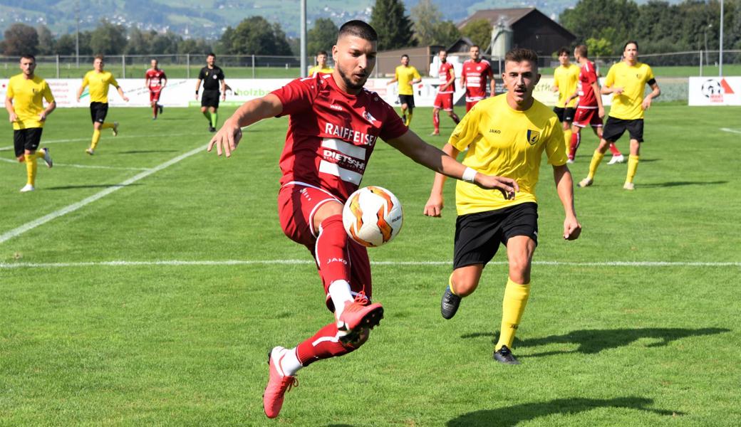 Wie schon im Heimspiel gegen Romanshorn, aus dem dieses Bild stammt, lag Montlingen zur Pause 0:2 hinten. Diesmal ging es für Mergim Osmani und seine Kollegen besser aus.