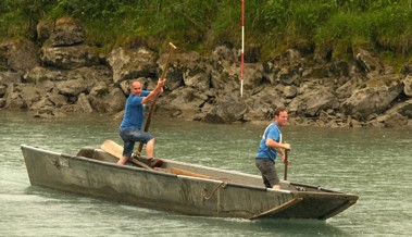 Vereinswettfahren der Pontoniere mit spannenden Wettkämpfen am Rhein und Geselligkeit im Klubhaus