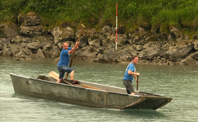 Vereinswettfahren der Pontoniere mit spannenden Wettkämpfen am Rhein und Geselligkeit im Klubhaus