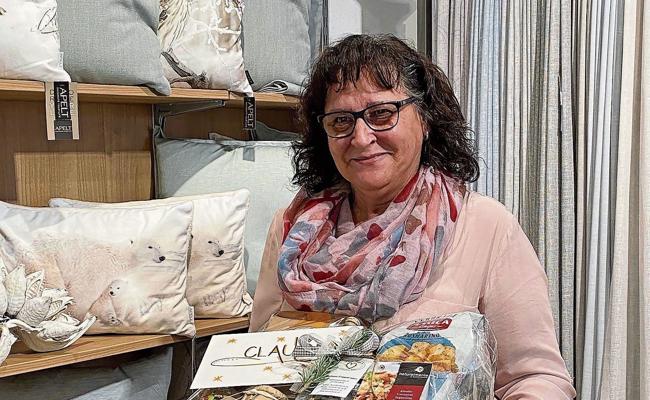 Claudia Frei arbeitet seit 30 Jahren bei Furrer Vorhänge