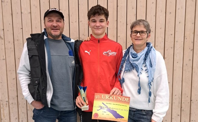 Tinio Ritter vom RC Oberriet-Grabs siegt mit technischer Überlegenheit und holt Gold in Radolfzell