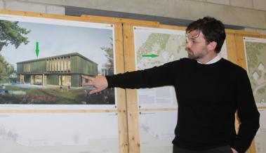 Doppelkindi mit bekanntem Kinderlied in der Fassade