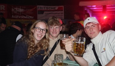 Kilbi-Samstag: Am Nachmittag waren die Autoscooter gefragt, später stieg die grosse Sarasani-Fete