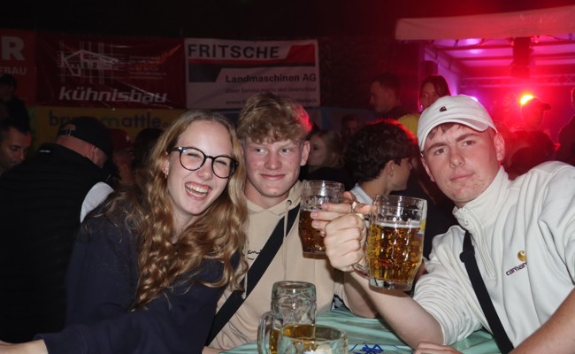 Kilbi-Samstag: Am Nachmittag waren die Autoscooter gefragt, später stieg die grosse Sarasani-Fete
