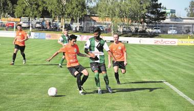 Absteiger startet mit Derby