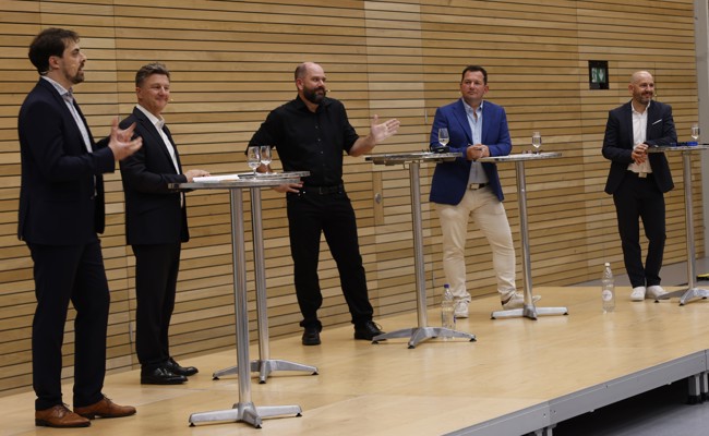 So lief  in der Rheinauhalle der Showdown der vier Kandidaten für das Gemeindepräsidium