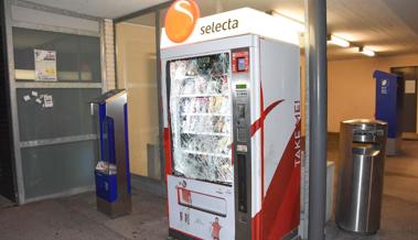 Jugendliche knackten Automaten mit Axt