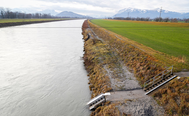 Rhein führt derzeit ungewöhnlich viel Wasser - Bodenseepegel knackt Dezemberrekord