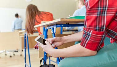 SVP will Smartphone-Verbot: Rheintaler Schulen sind skeptisch