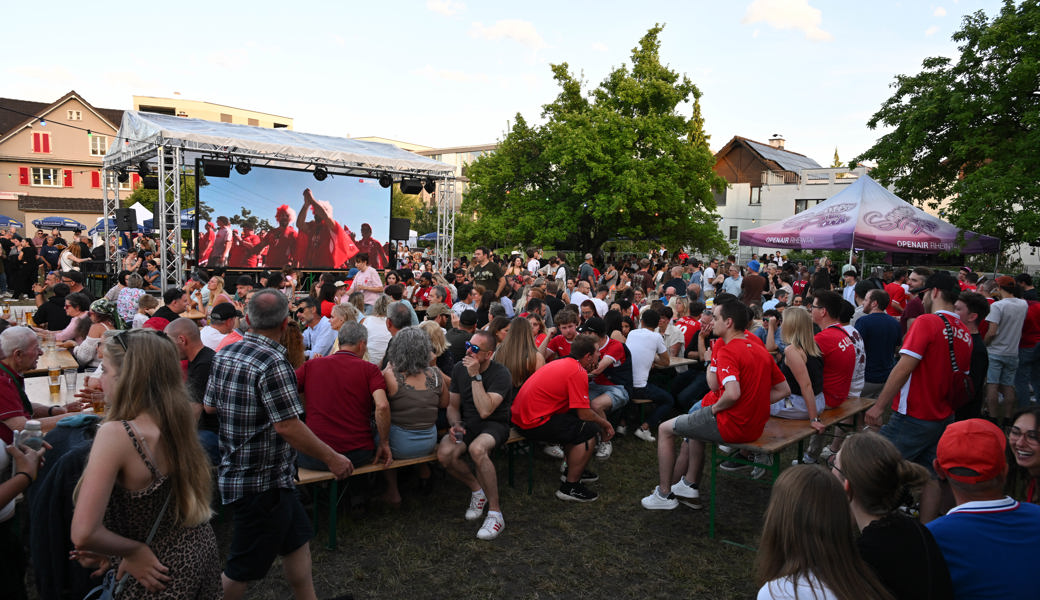 Public Viewing: So verfolgten Fans den Match in Widnau