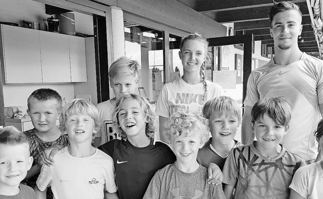 Sommer-Tenniskurs der Junioren