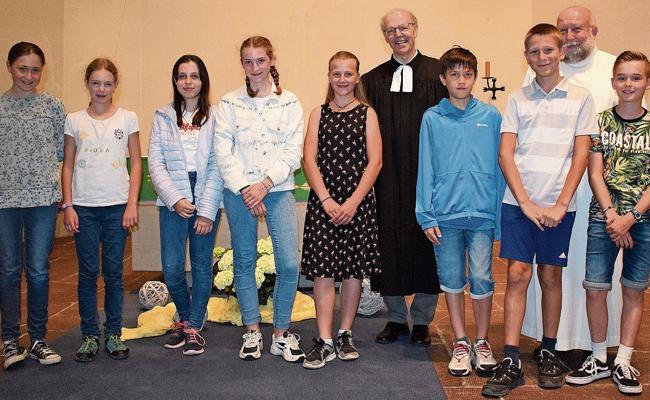 Erwachsenen-Bibel mit persönlicher Widmung als Geschenk