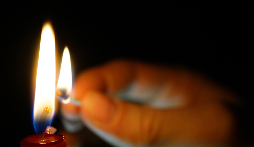 Kleine Gesten der Güte bringen Licht und Hoffnung in dunkle Zeiten