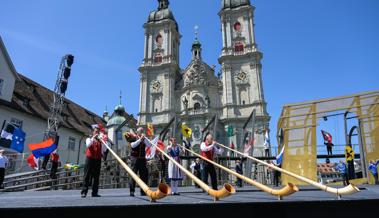 Mehr als 2'500 Menschen besuchten Regierungsgebäude
