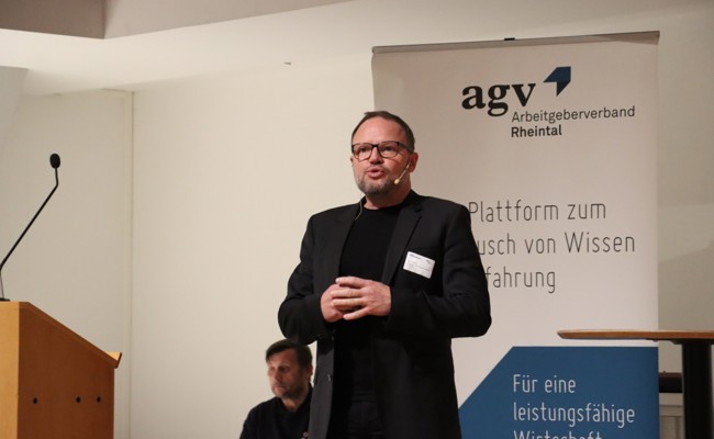 Bilder: Kriegsreporter Kurt Pelda referiert über Russlands Angriff in der Ukraine