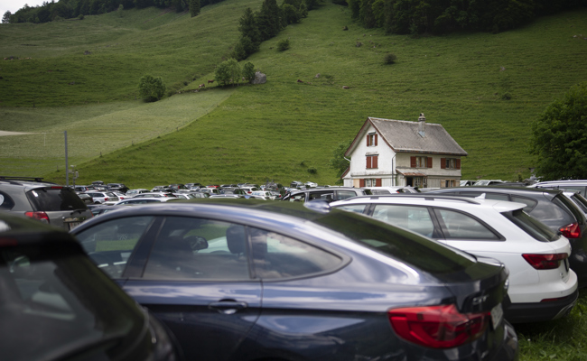 Die Parkgebühren im Alpstein steigen und 2026 gibt es ein neues Parkleitsystem