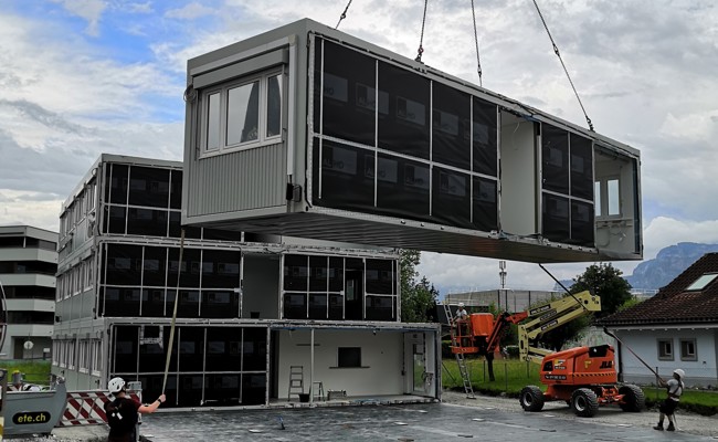 Container-Provisorium: Der Bau wird nur drei statt vier Stockwerke hoch