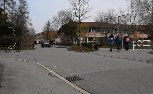Verkehr auf Schulwegen endlich verlangsamen