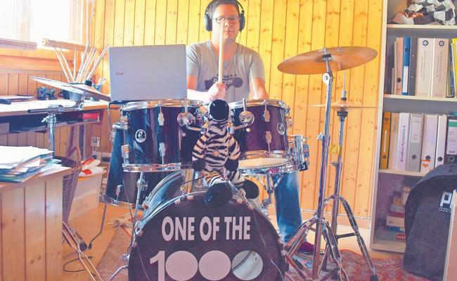 Er ist einer der rockenden Tausend