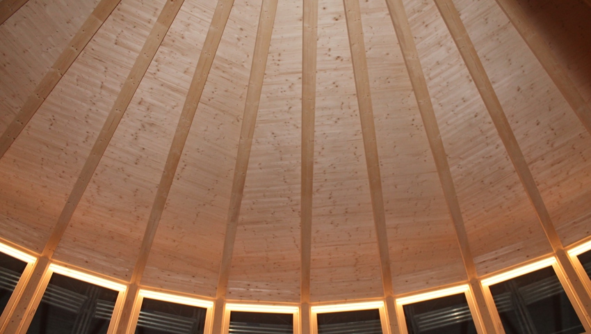 Nüesch Weine feierte Aufrichtefest: Bald ist der Neubau bezugsbereit Nüesch Weine feierte Aufrichtefest: Bald ist der Neubau bezugsbereit