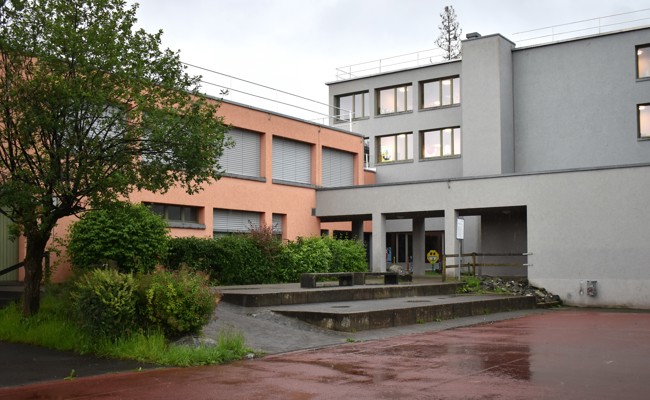 Marode Beläge und wenig Schatten - Stadtrat sieht  Handlungsbedarf