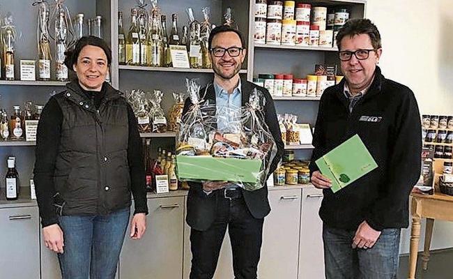 Preisübergabe bei der Rheinobst Genossenschaft
