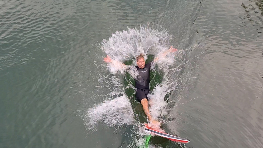 Neuer Surftrend am Baggersee Neuer Surftrend am Baggersee