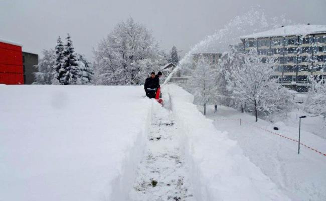 «Schöntal»-Dach geräumt