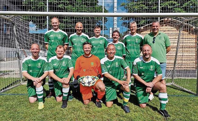 FC Kantonsrat gewinnt IBK-Parlamentarier-Turnier
