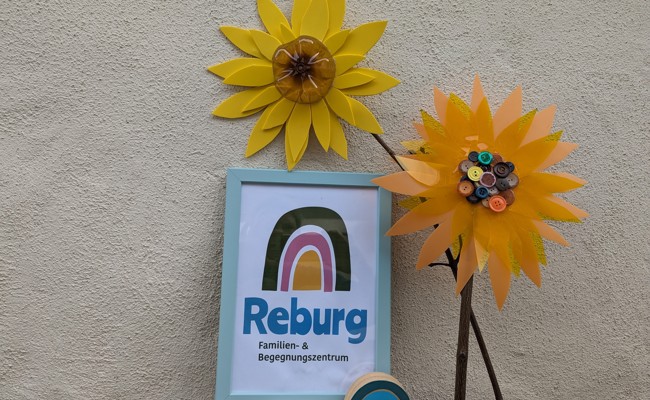 Das Familienzentrum Reburg erhält ein strahlendes Sommerkleid – wer bastelt mit?