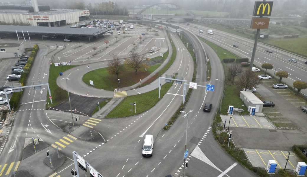 Die Strassen bei der Kreuzung «Rheinpark» in St. Margrethen sollen wegen ihres Zustandes erneuert werden.