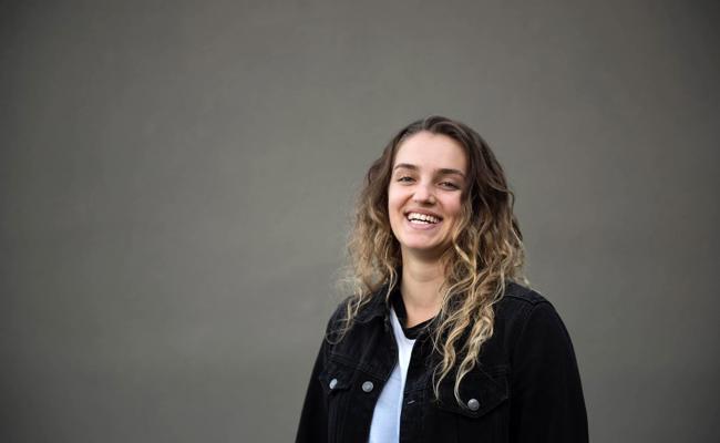 Helena Amor tanzt im Verkehrshaus