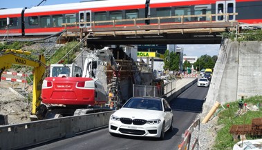 Grossbaustelle Unterführung Buriet: Fahrbahn bereits abgesenkt