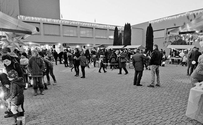 Weihnachtsmarkt der Primarschule Neumüli