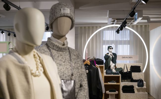 «Jemand nutzt unseren Ruf aus»: Windige Händler verhökern Billigmode als Ware von Mode Weber