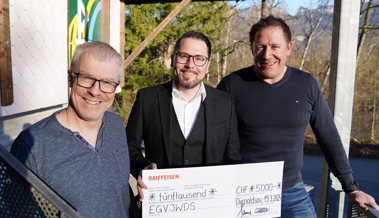 Raiffeisenbank unterstützt nachhaltige Heizungsanlage im Jungwachtheim
