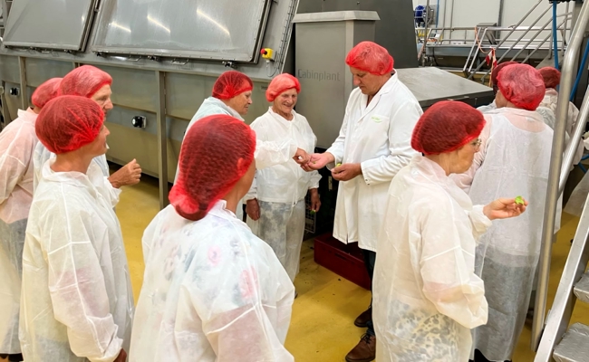 Landfrauen Kornberg zu Besuch bei der Verdunova AG
