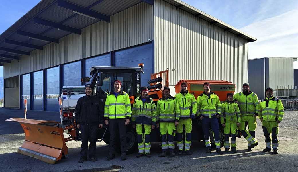 Seit gut einem Monat besitzt der Unterhaltsdienst von Altstätten ein neues Kommunalfahrzeug. Seit gut einem Monat besitzt der Unterhaltsdienst von Altstätten ein neues Kommunalfahrzeug.