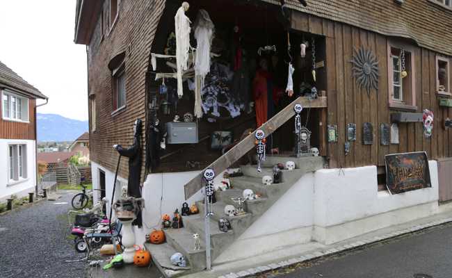 Bereit für Halloween: Der Spuk beginnt vor der Haustür